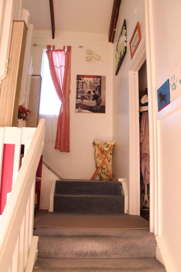 Bed and Breakfast Brockies B N B Rawene Экстерьер фото